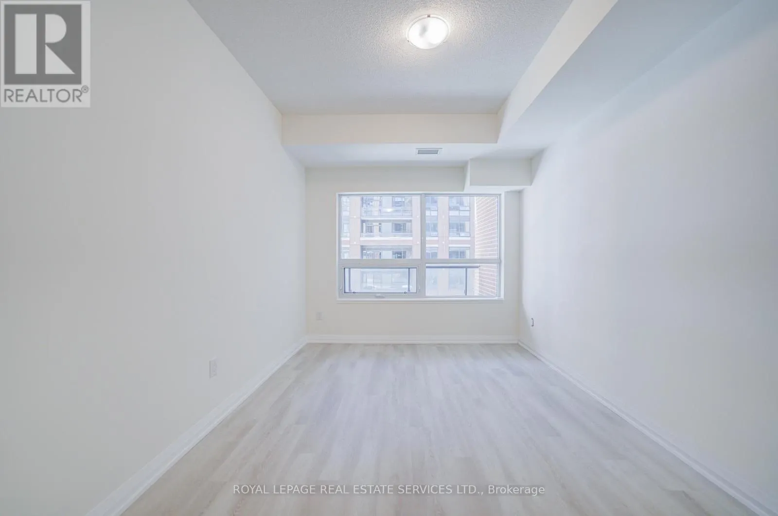 404 - 3260 SHEPPARD AVENUE E