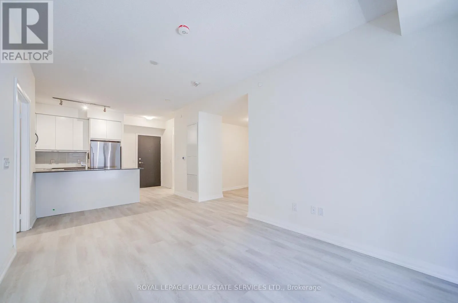 404 - 3260 SHEPPARD AVENUE E