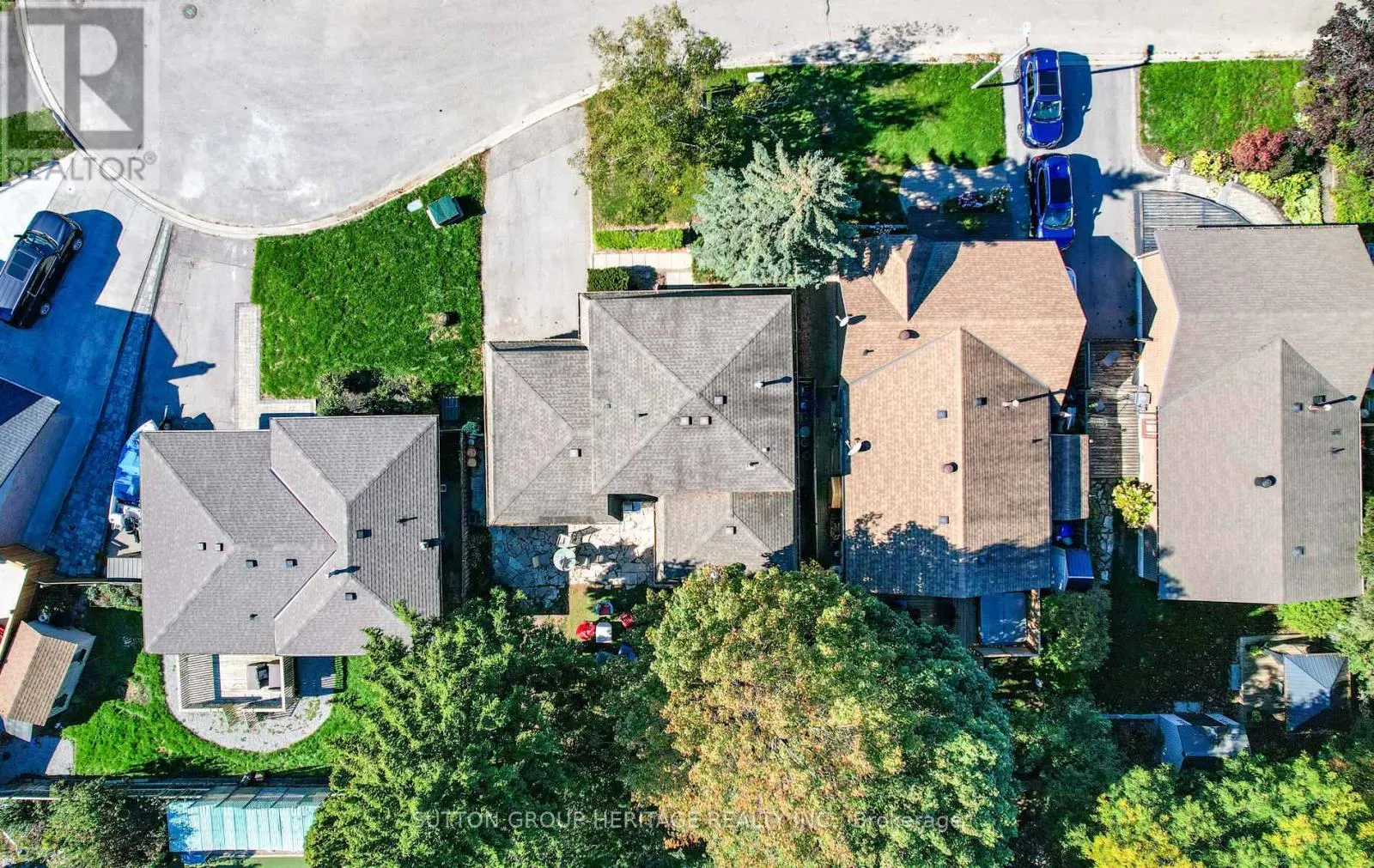 29 GLENMOUNT COURT