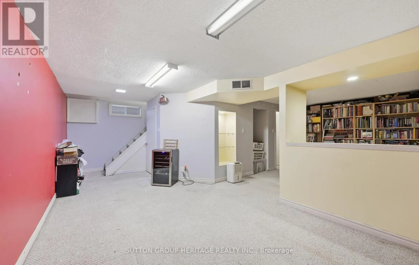 29 GLENMOUNT COURT