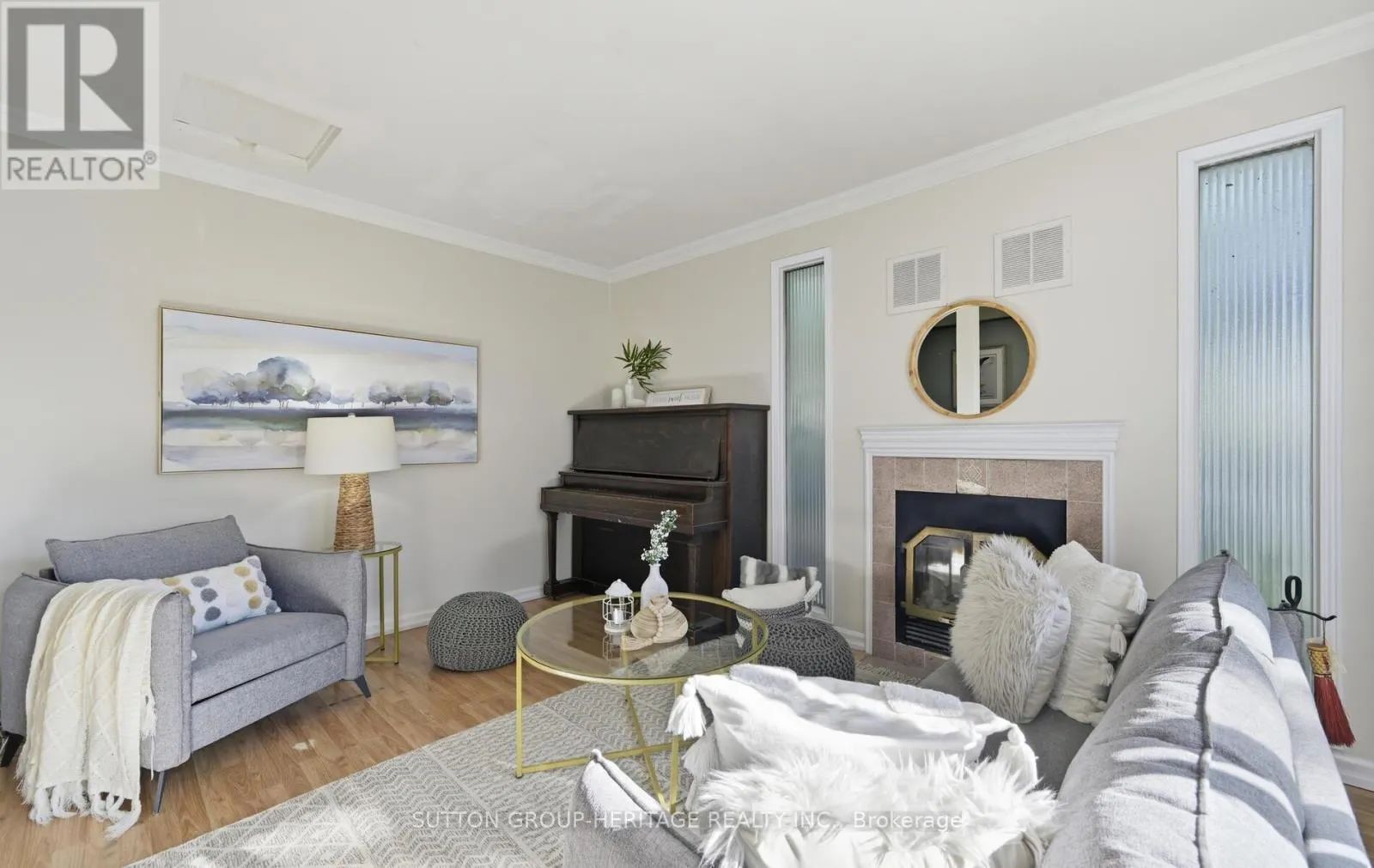 29 GLENMOUNT COURT