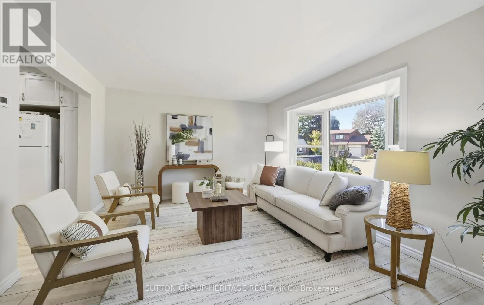 29 GLENMOUNT COURT