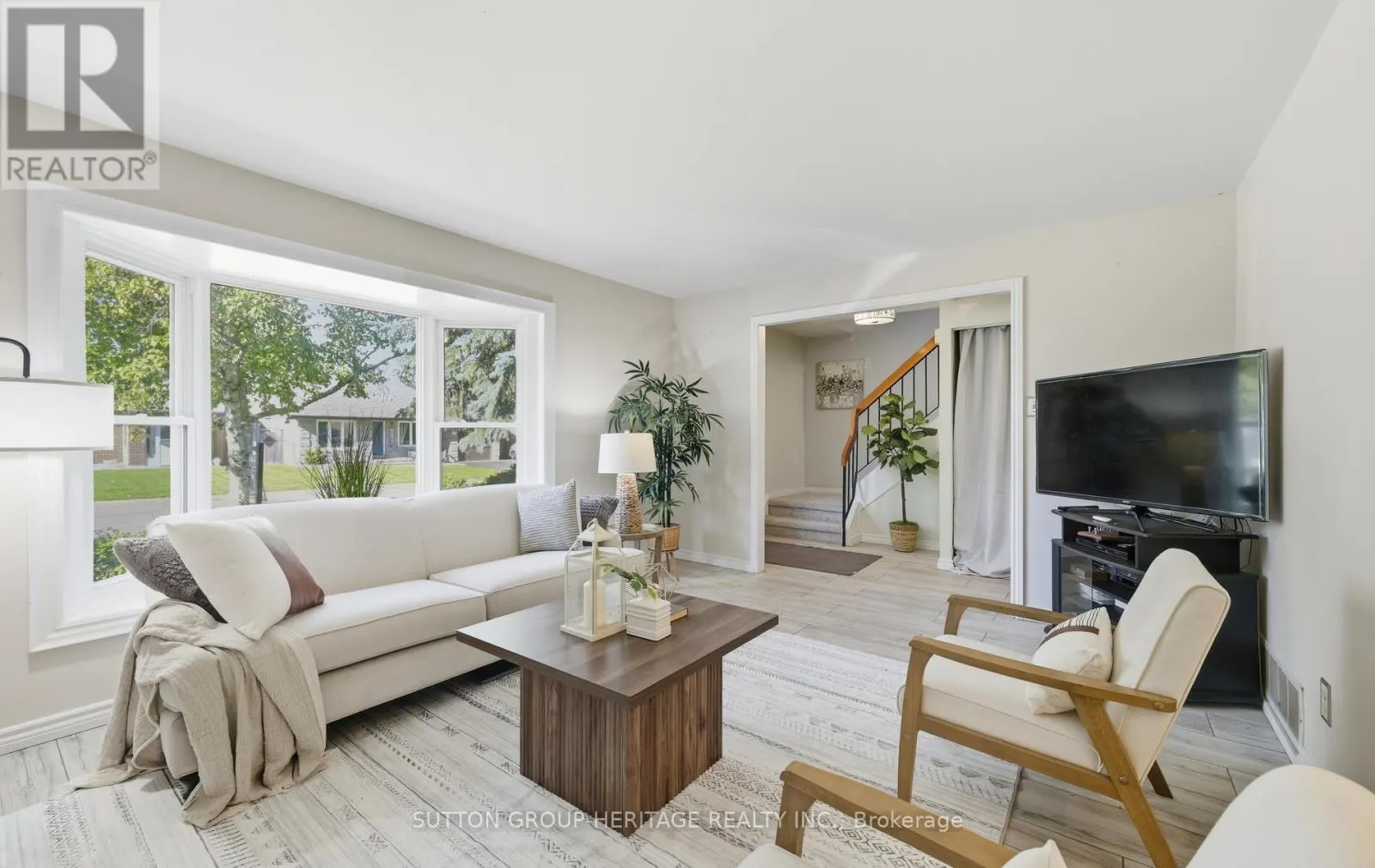 29 GLENMOUNT COURT