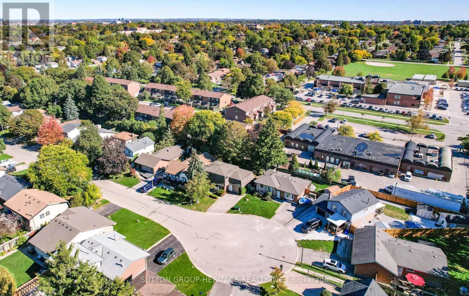 29 GLENMOUNT COURT