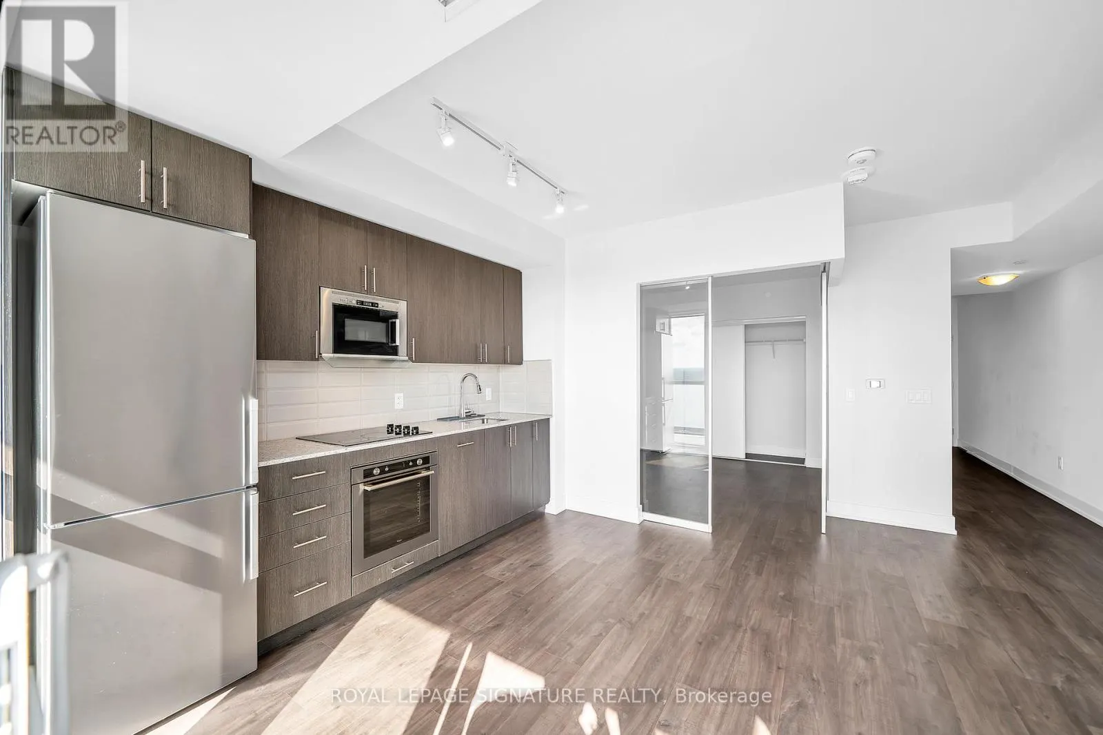 2020 - 2550 SIMCOE STREET