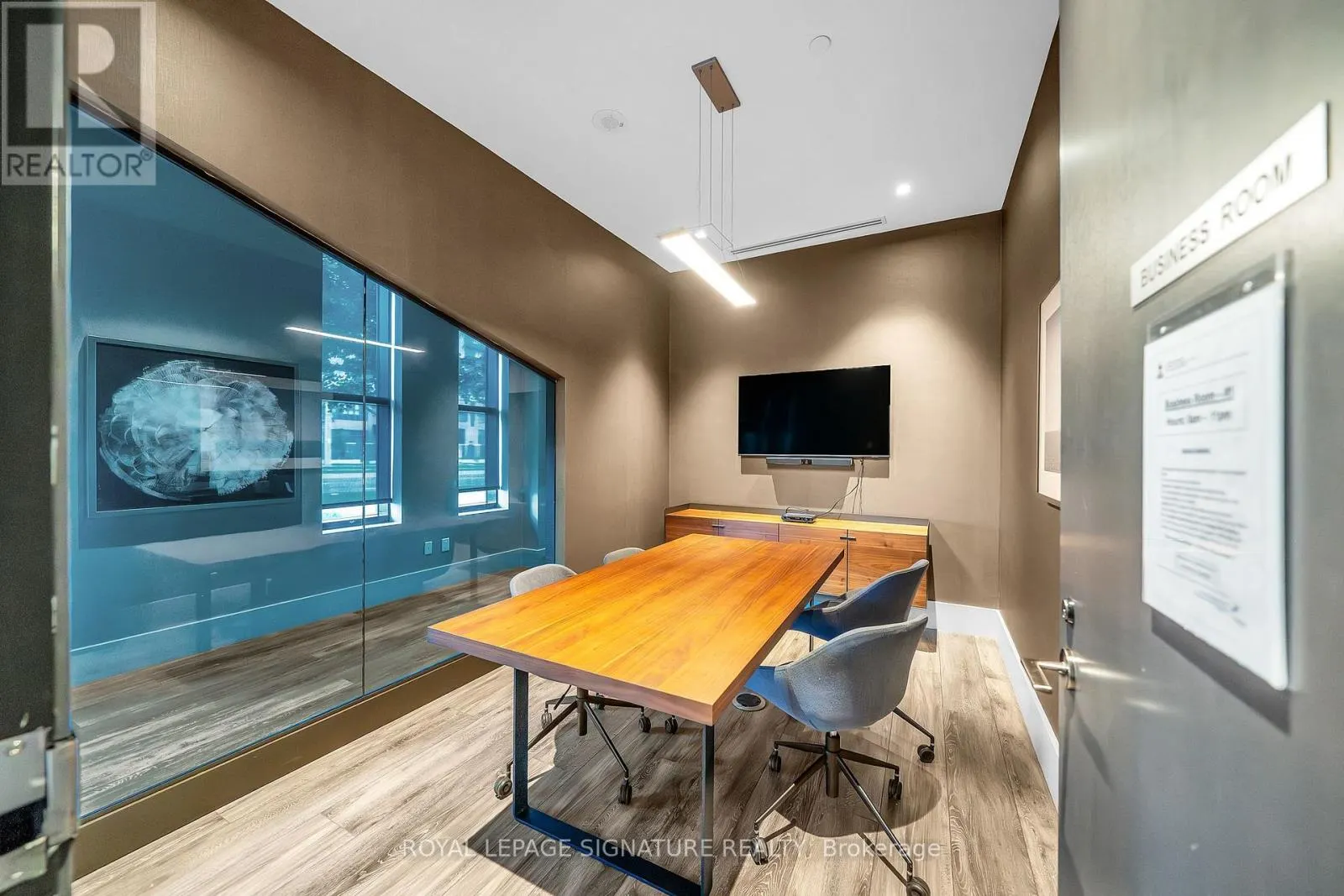 2020 - 2550 SIMCOE STREET