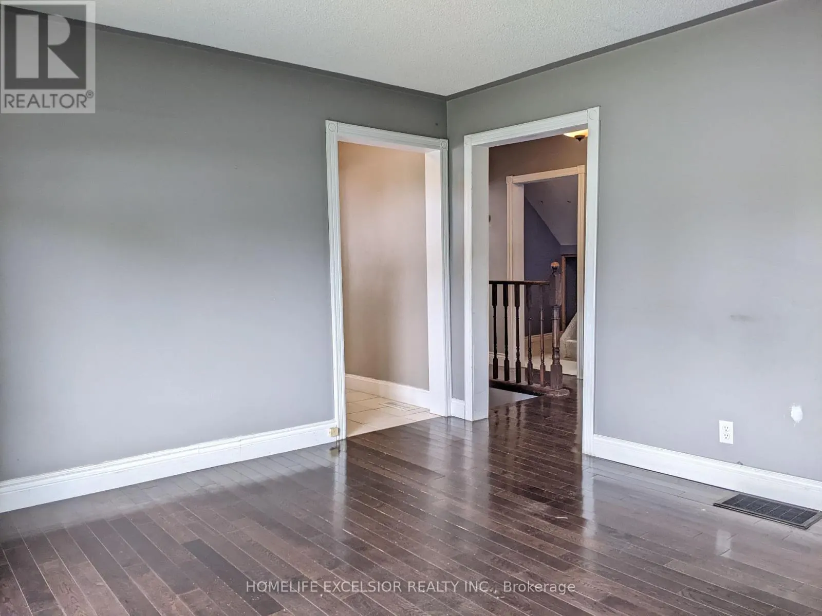 1478 SIMCOE STREET N