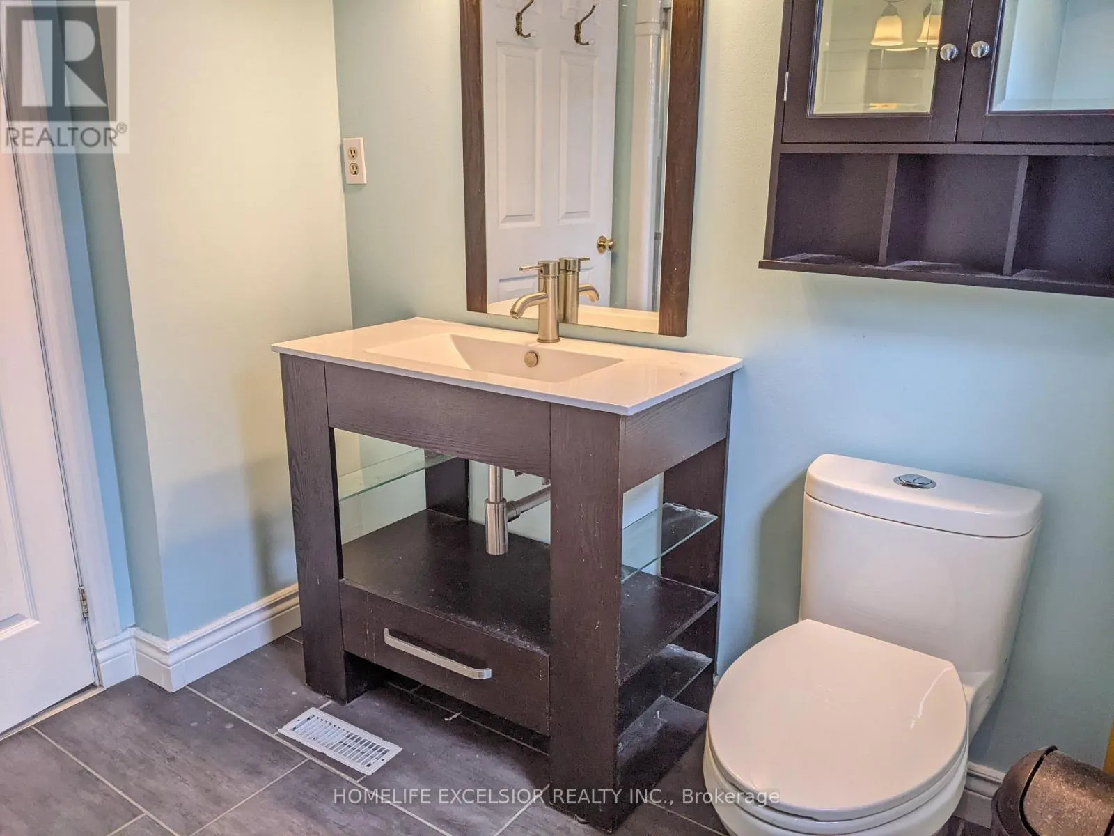 1478 SIMCOE STREET N