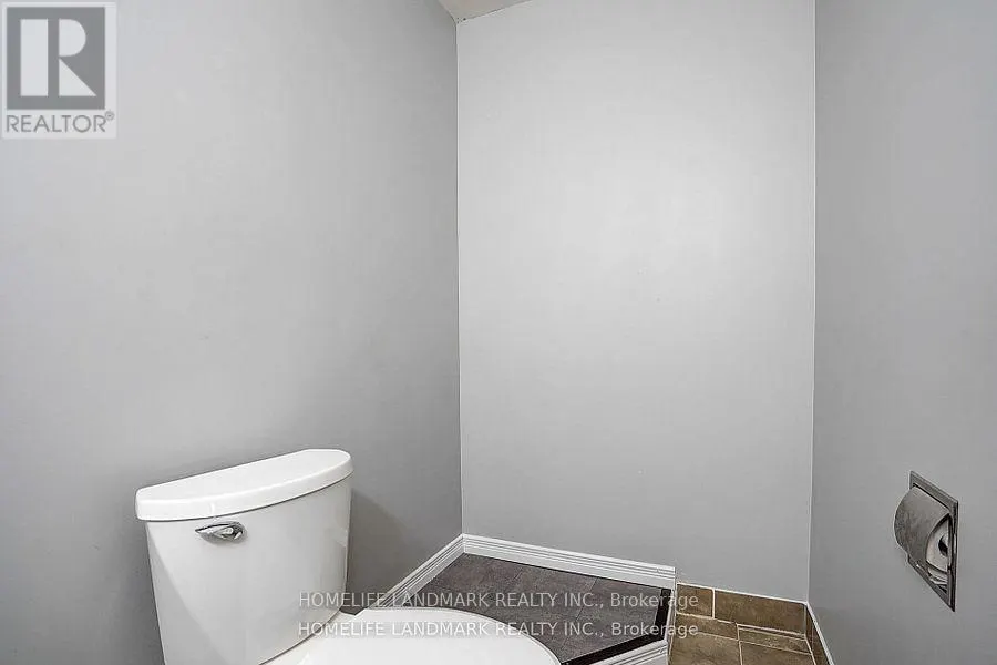 15 SAINTSBURY SQUARE