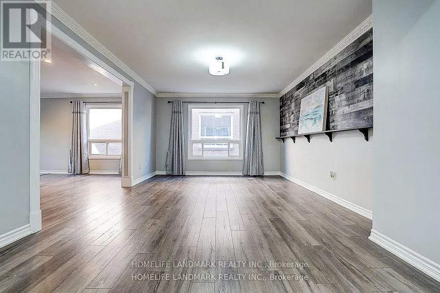 15 SAINTSBURY SQUARE