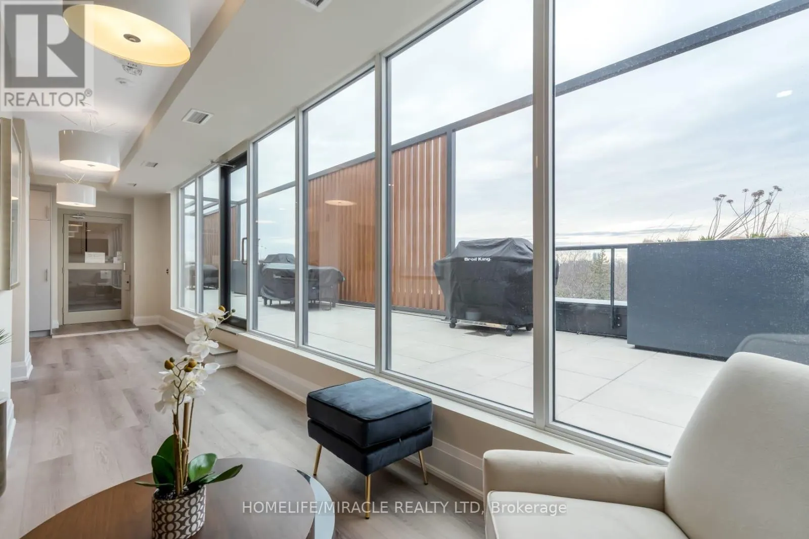 201 - 1316 KINGSTON ROAD N