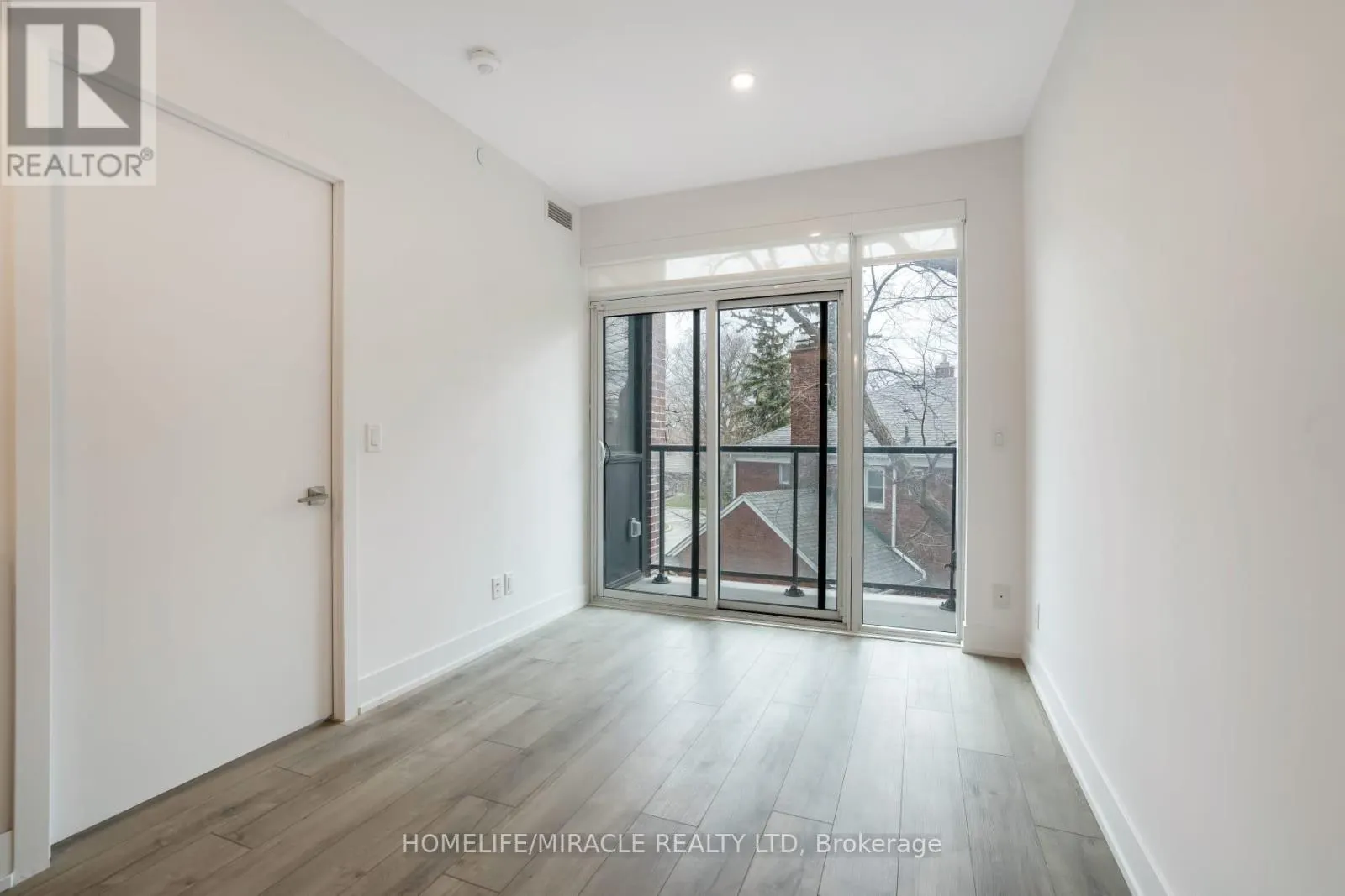 201 - 1316 KINGSTON ROAD N