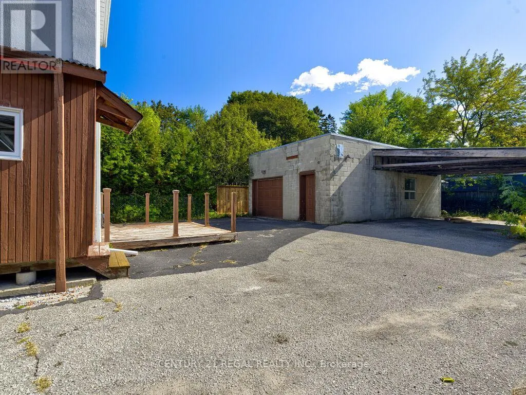 11 MIDBURN AVENUE