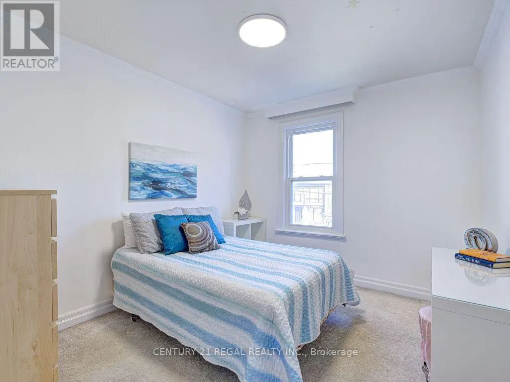 11 MIDBURN AVENUE