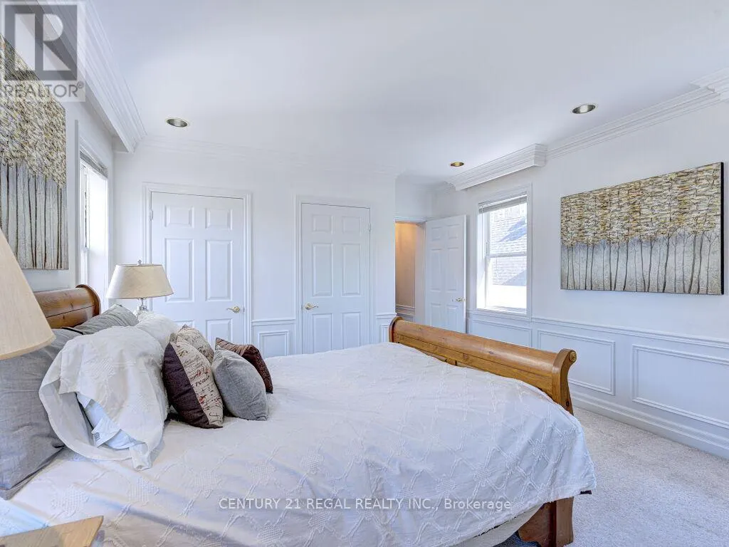 11 MIDBURN AVENUE