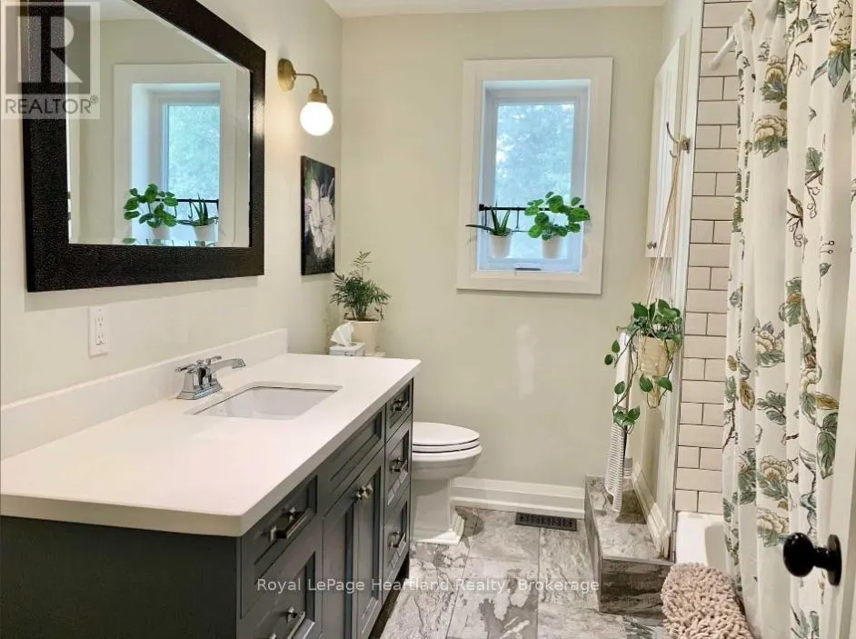 15 SCARBOROUGH HEIGHTS BOULEVARD