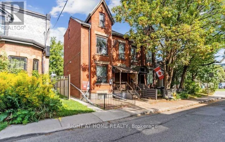 203 - 27 HAMILTON STREET