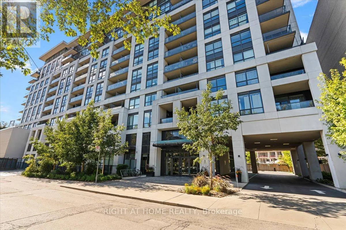 210 - 8 TRENT AVENUE