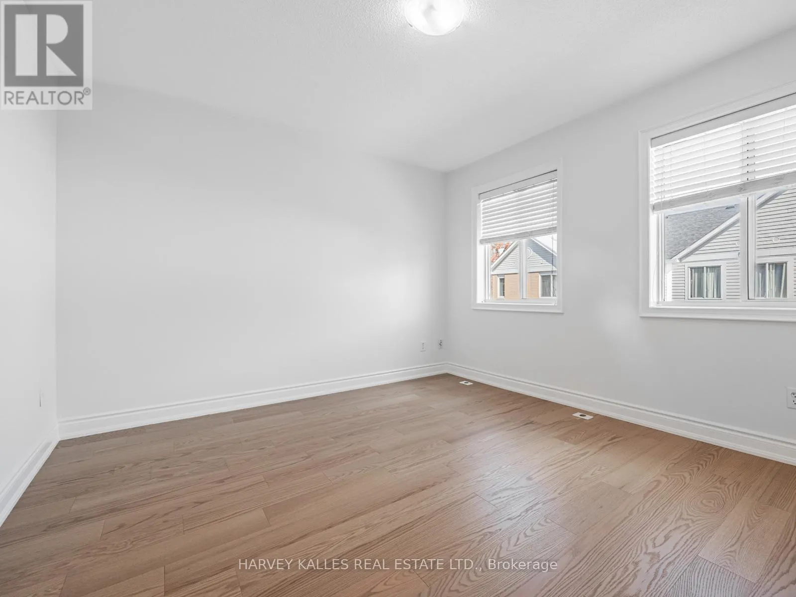 521 - 83 MONDEO DRIVE