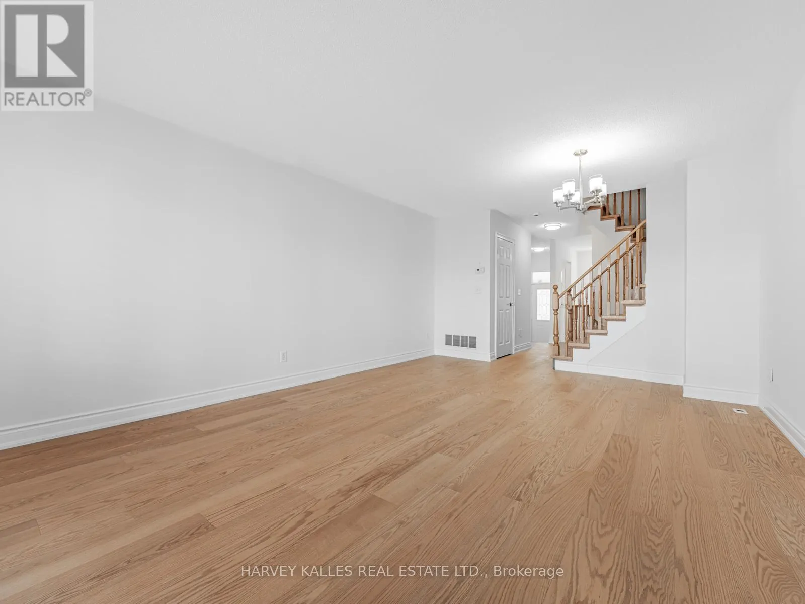 521 - 83 MONDEO DRIVE
