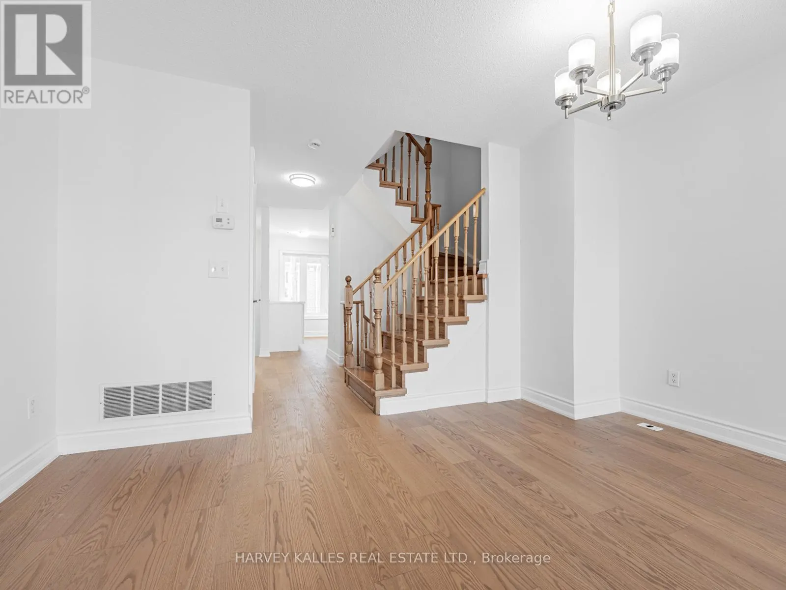 521 - 83 MONDEO DRIVE