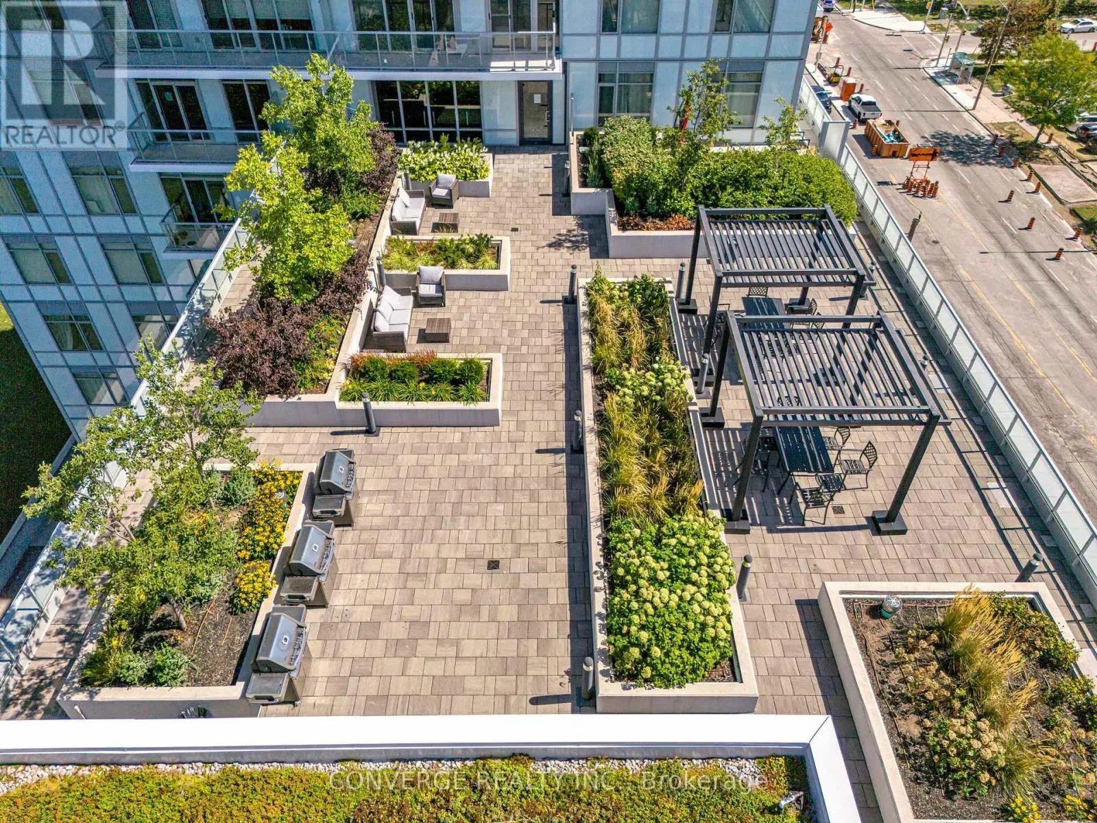 1310 - 3220 SHEPPARD AVENUE E