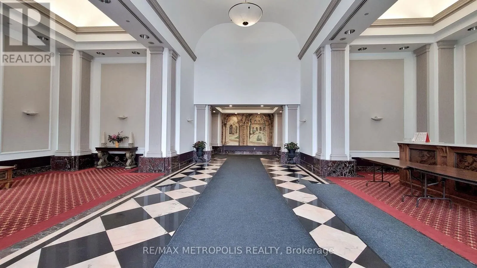1505 - 11 LEE CENTRE DRIVE