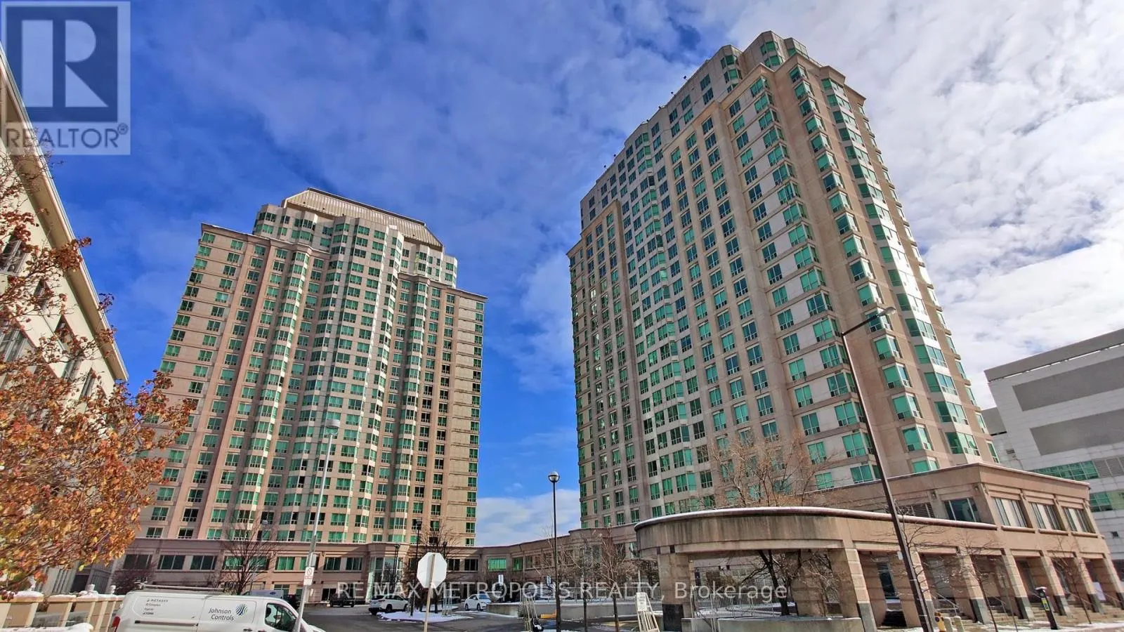1505 - 11 LEE CENTRE DRIVE