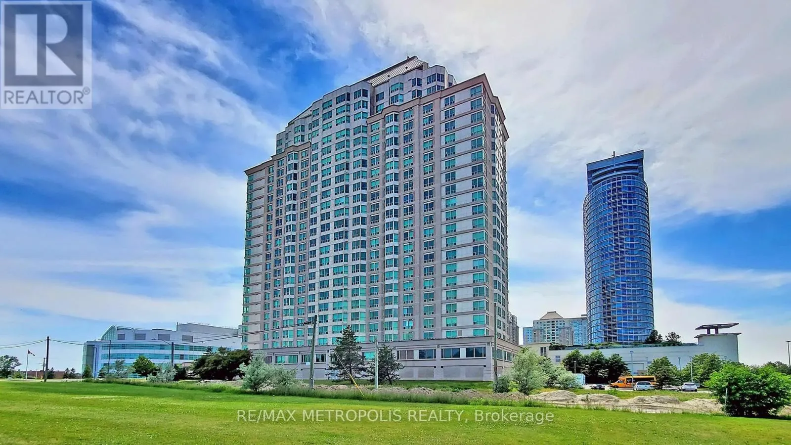 1505 - 11 LEE CENTRE DRIVE