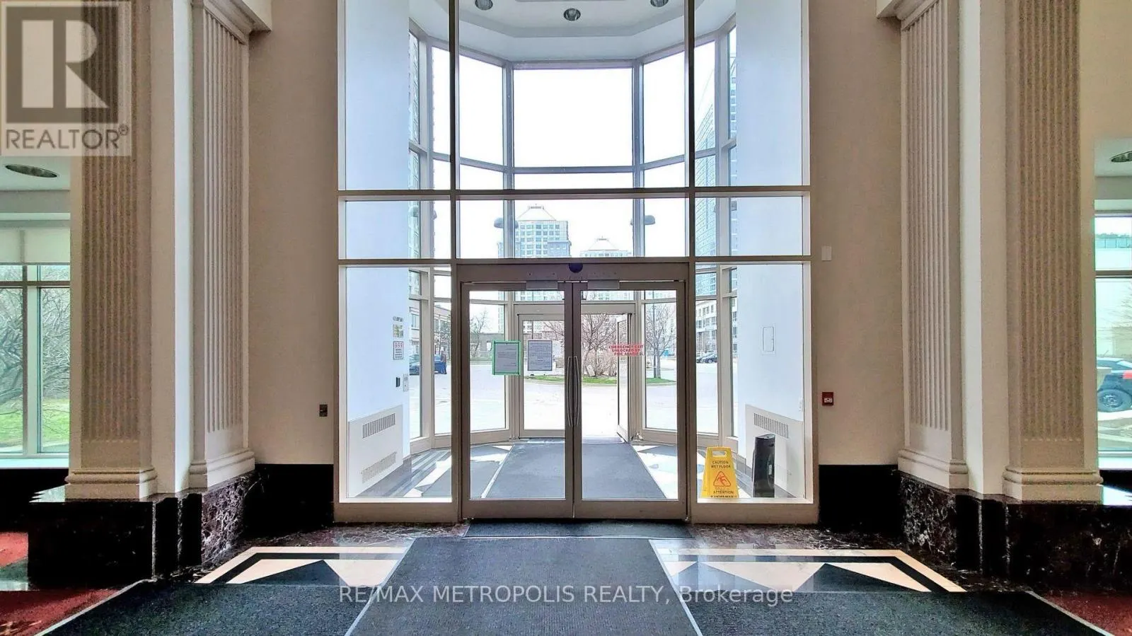 1505 - 11 LEE CENTRE DRIVE