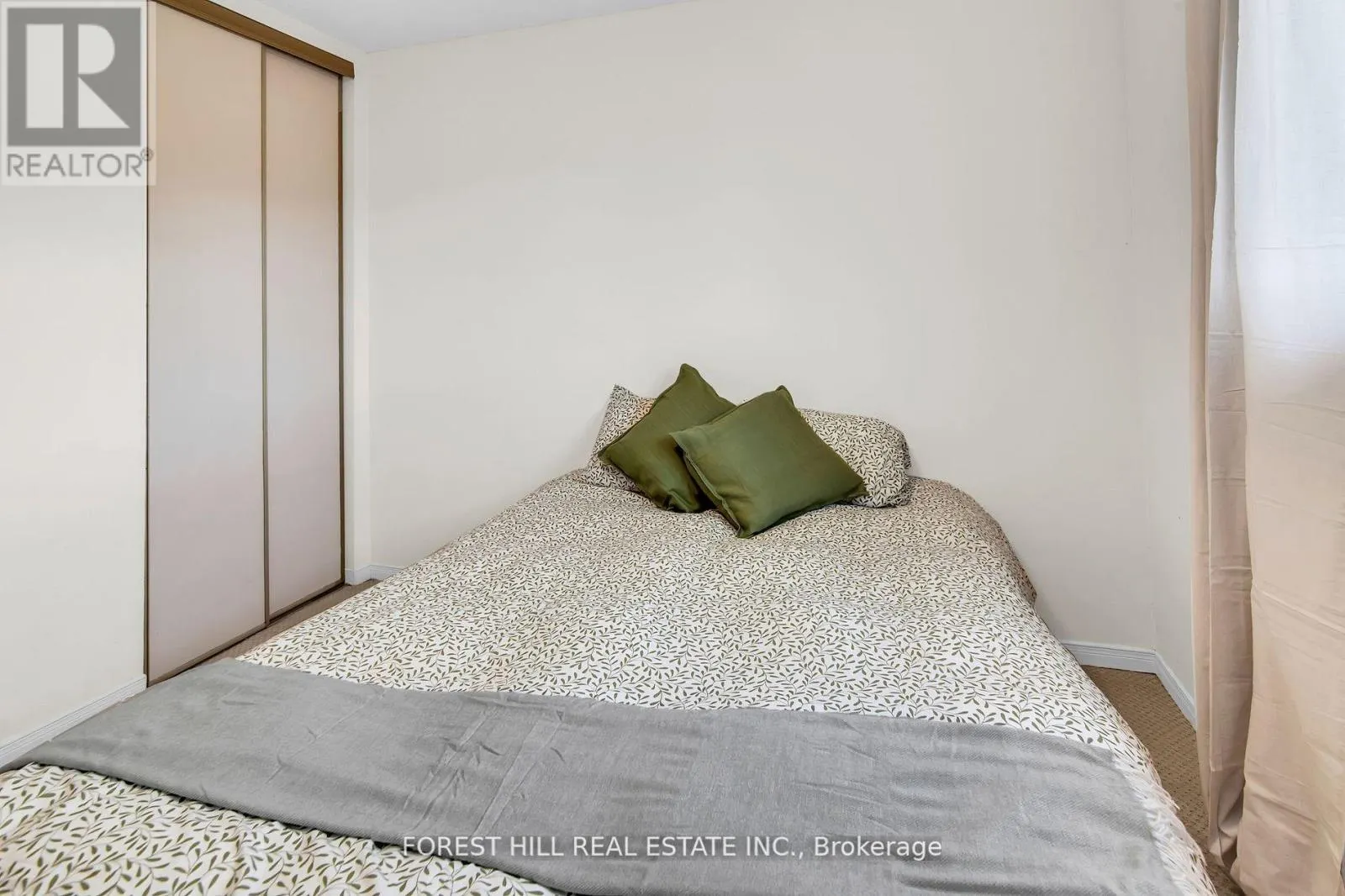 23 TARSUS CRESCENT