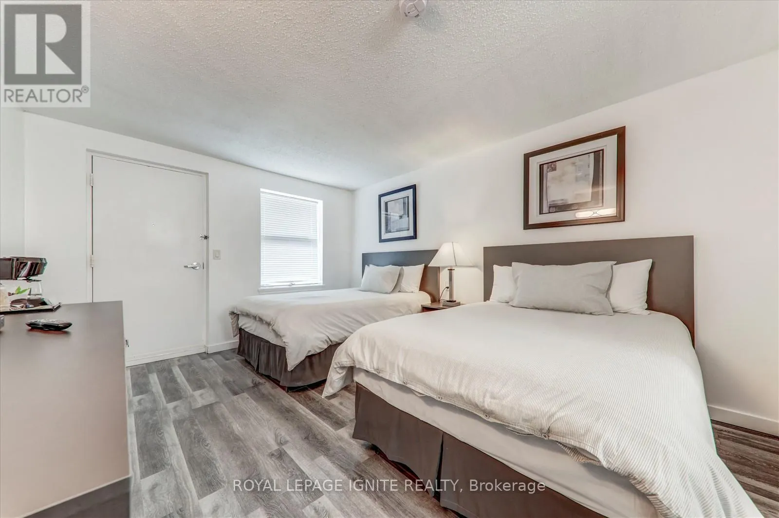212 - 70 PORT DARLINGTON ROAD