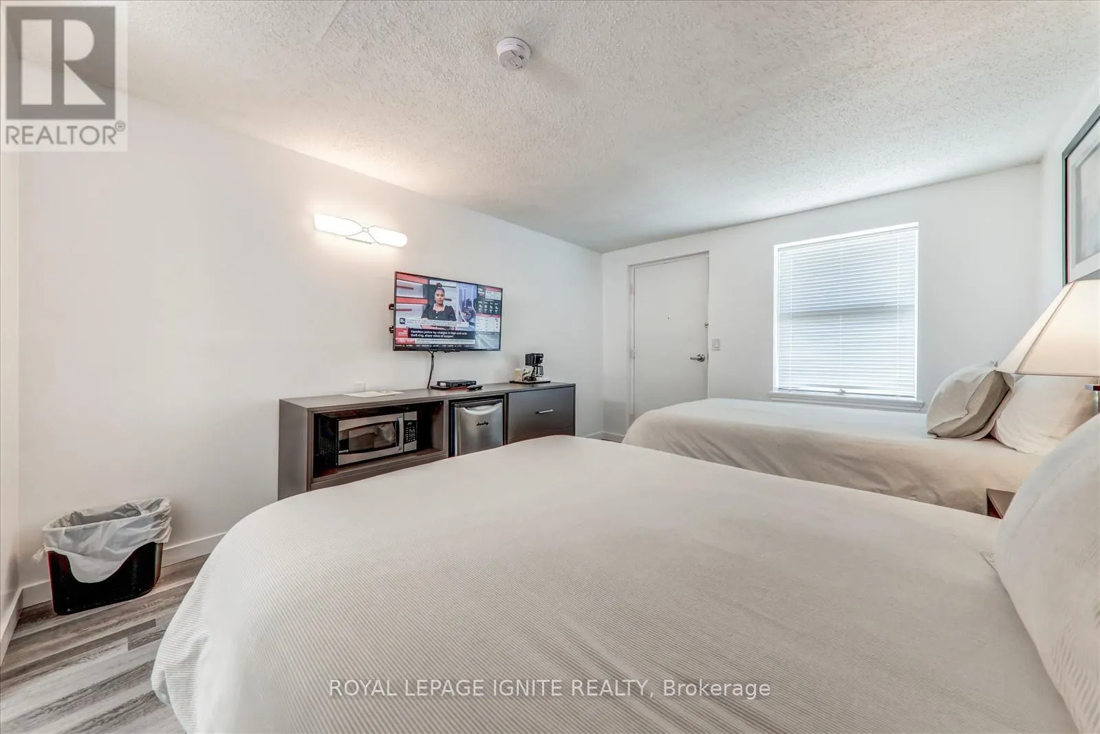 212 - 70 PORT DARLINGTON ROAD