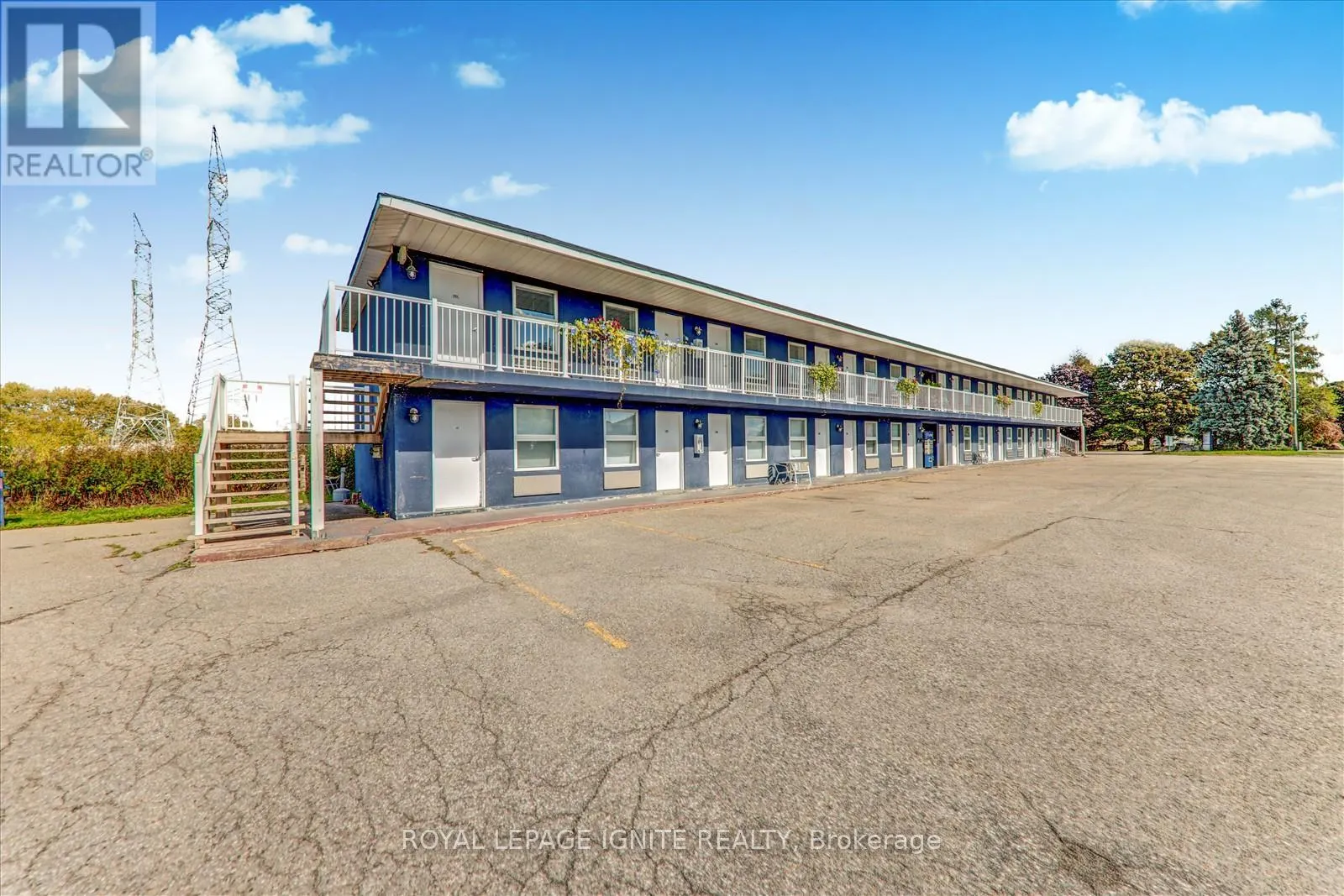 212 - 70 PORT DARLINGTON ROAD