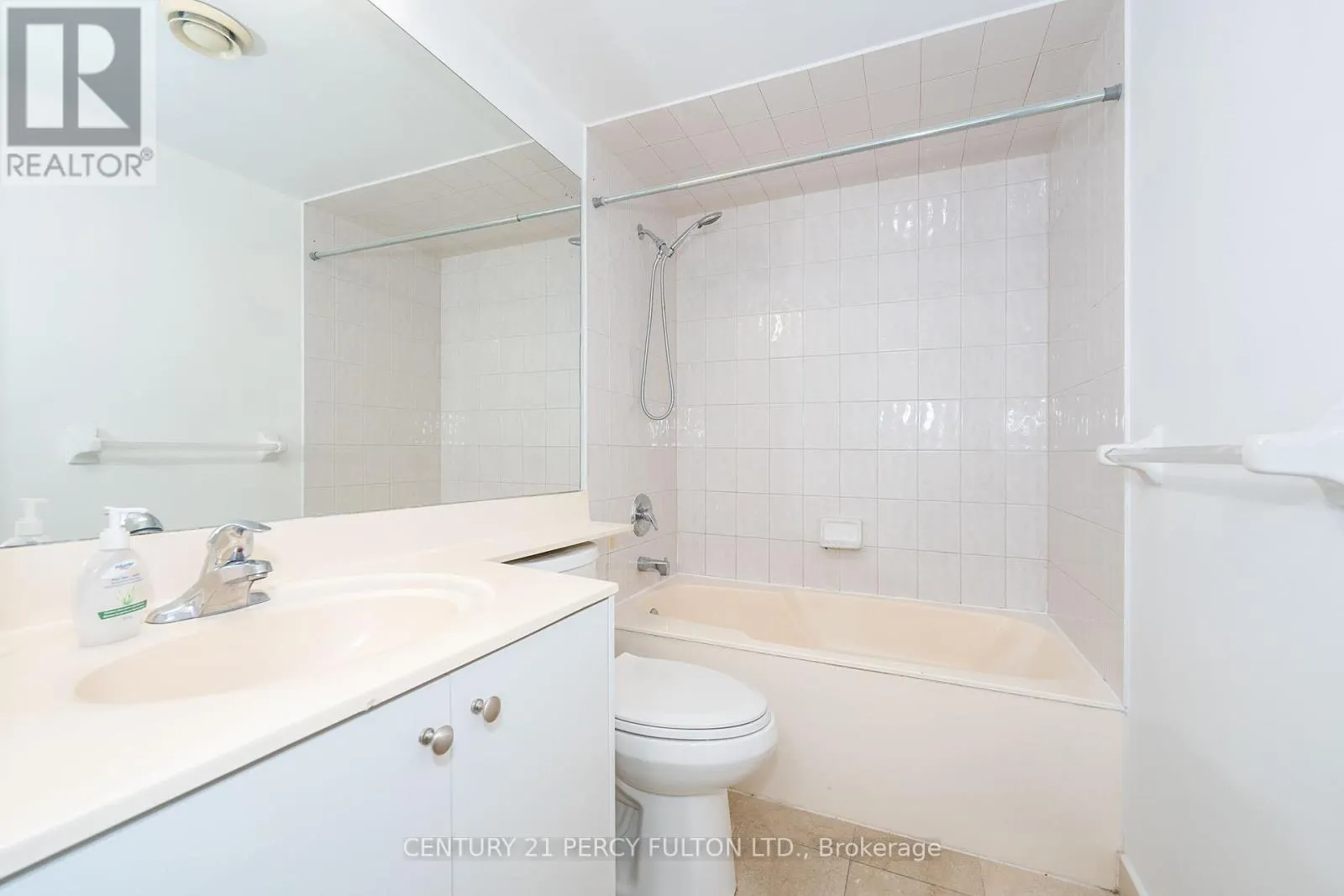 1007 - 8 LEE CENTRE DRIVE