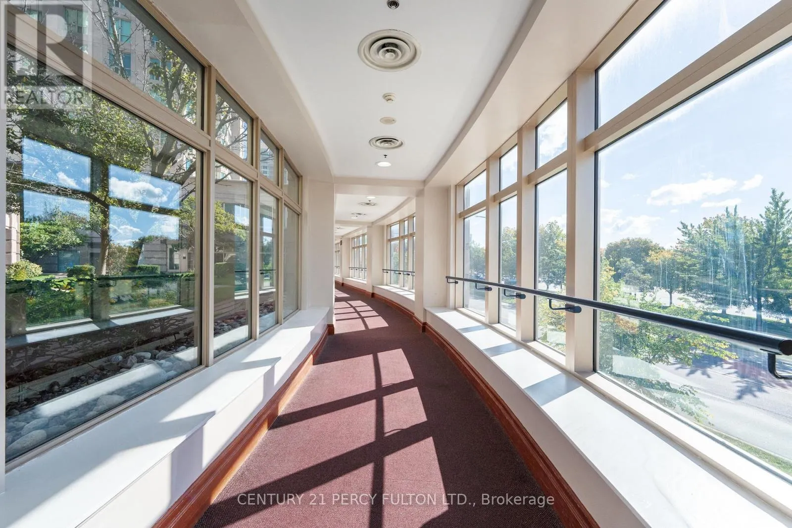 1007 - 8 LEE CENTRE DRIVE
