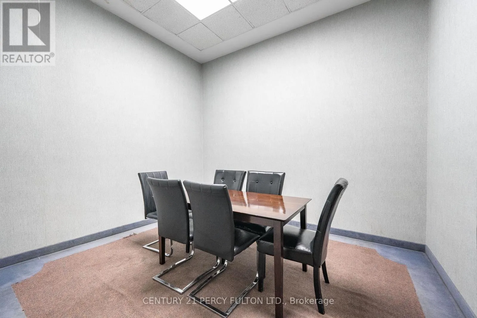 1007 - 8 LEE CENTRE DRIVE