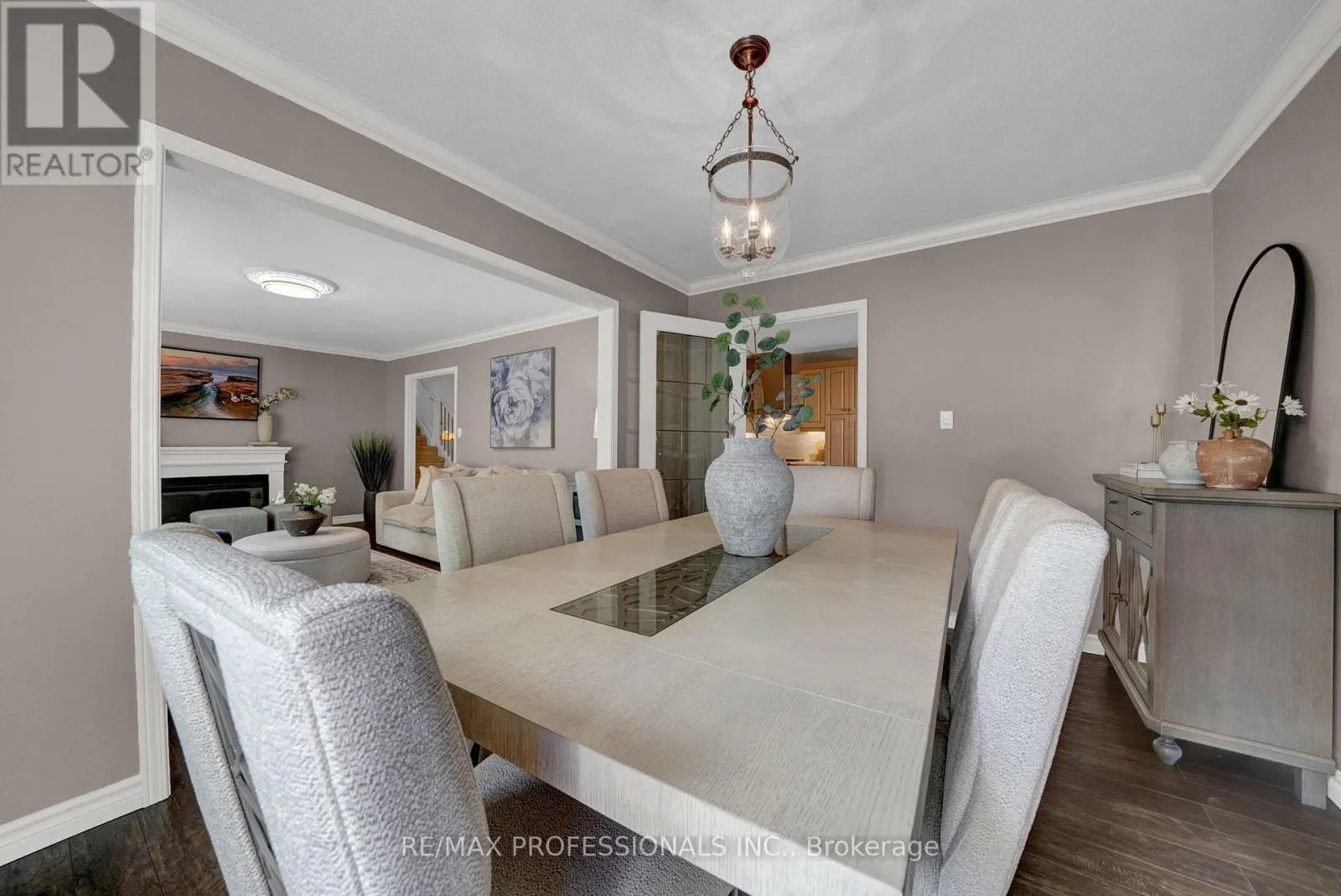 23 SUNICREST BOULEVARD