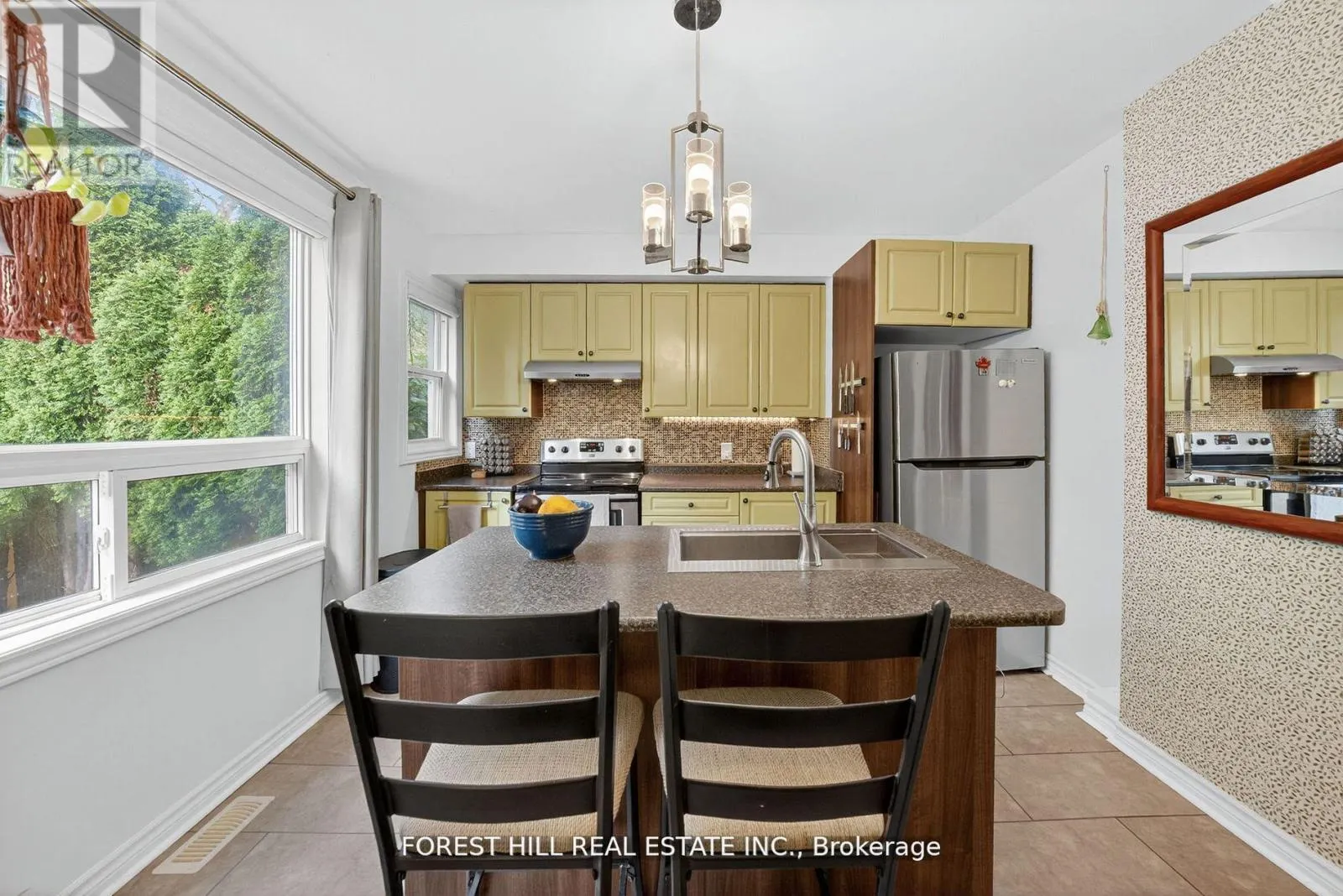 38 SCOTIA AVENUE