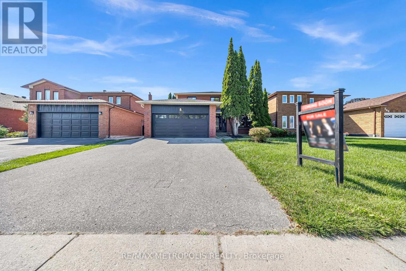 296 THORNTON ROAD N