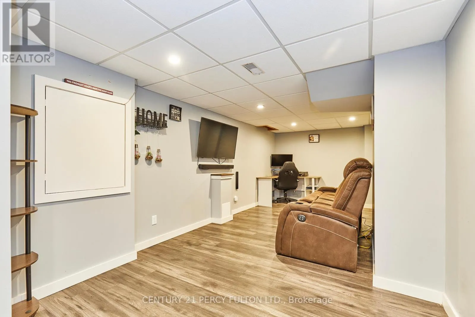 48 BETTINA PLACE
