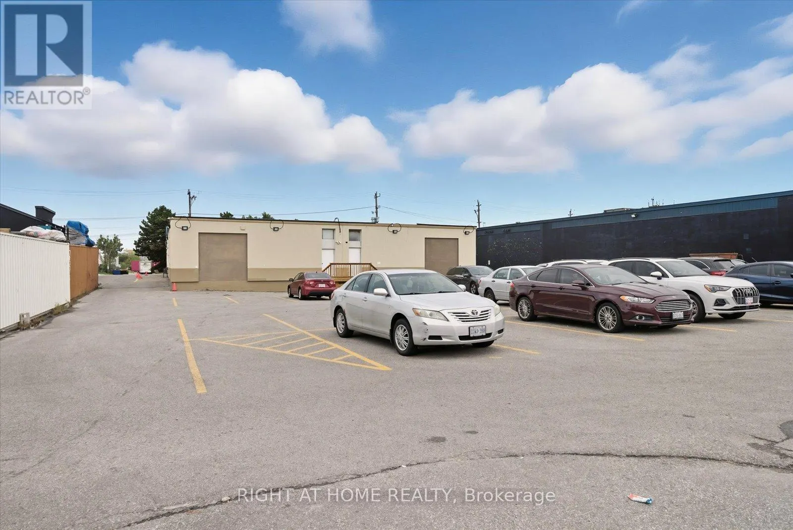 30-32 PROGRESS AVENUE