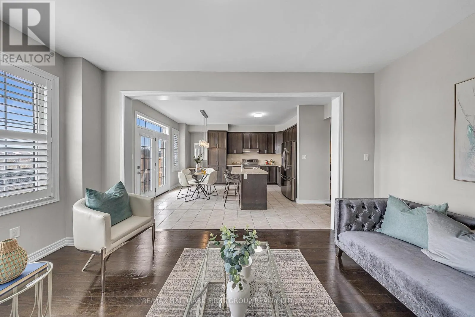 111 FRED JACKMAN AVENUE