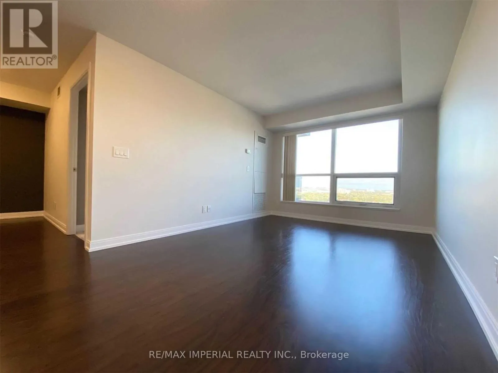 2609 - 151 VILLAGE GREEN SQUARE