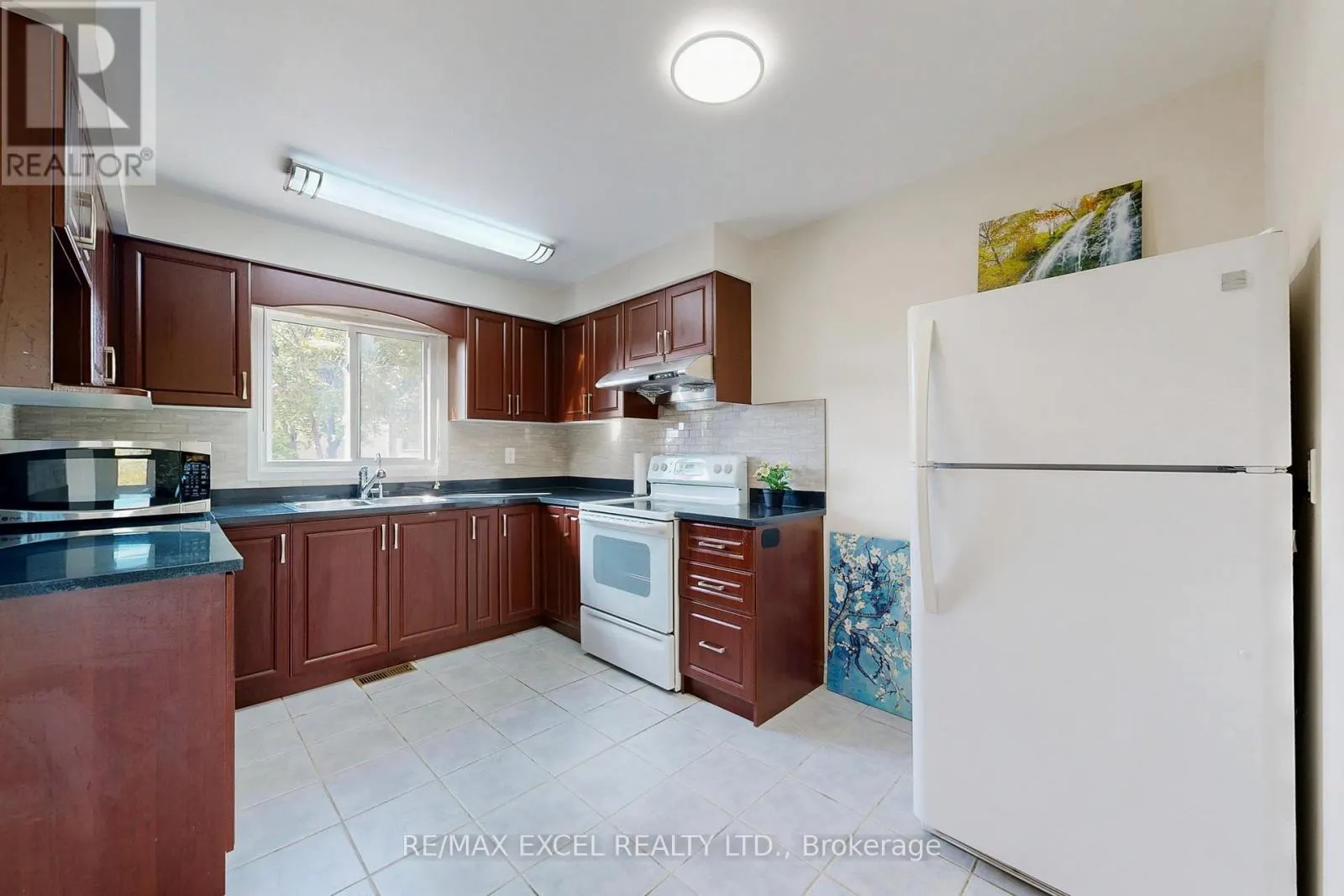 98 - 24 FUNDY BAY BOULEVARD
