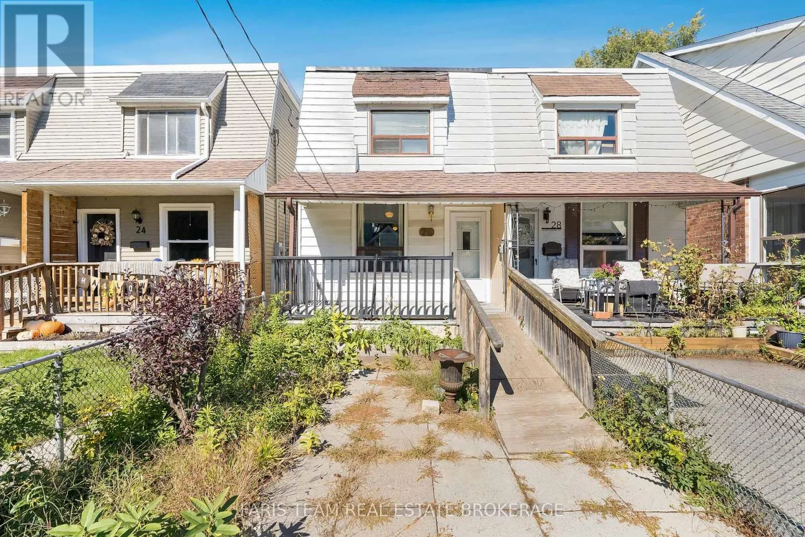 26 QUEENSDALE AVENUE