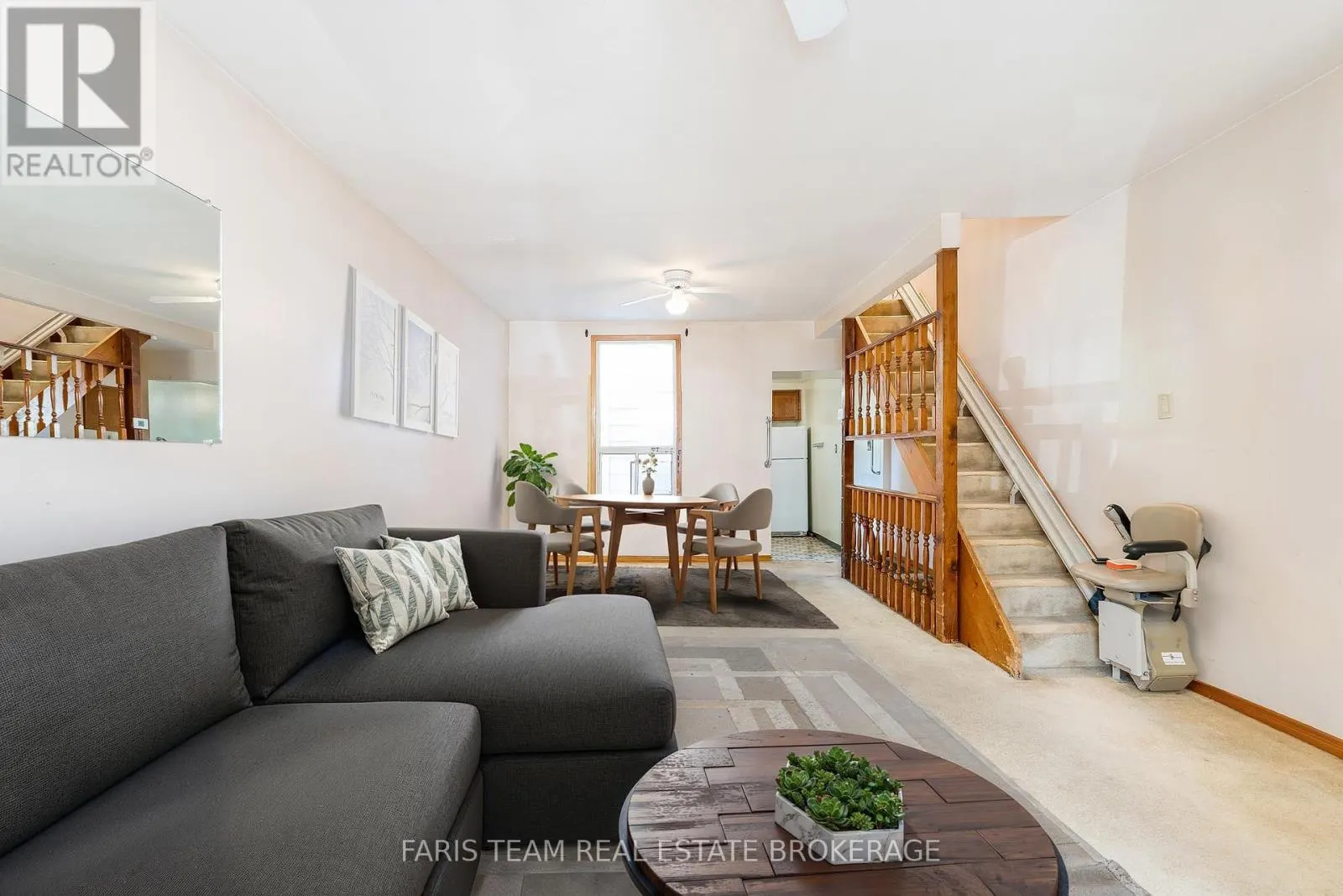 26 QUEENSDALE AVENUE