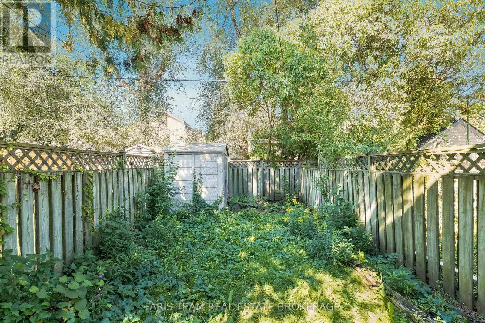 26 QUEENSDALE AVENUE