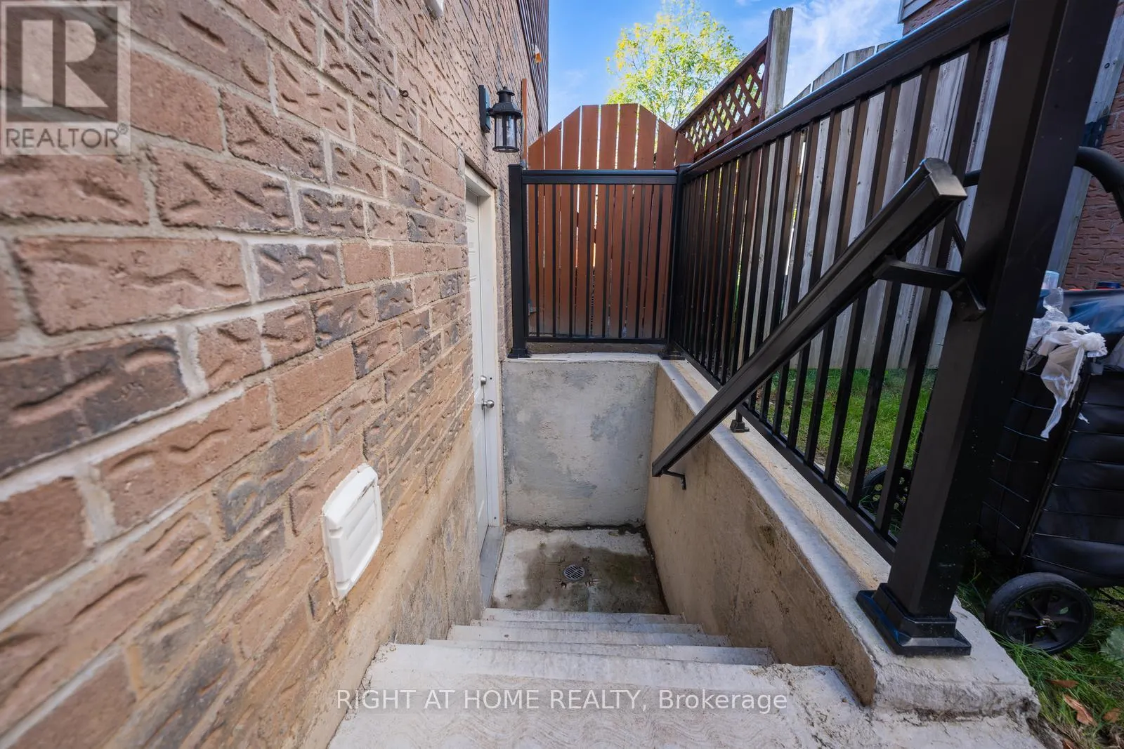 52 DOBSON DRIVE