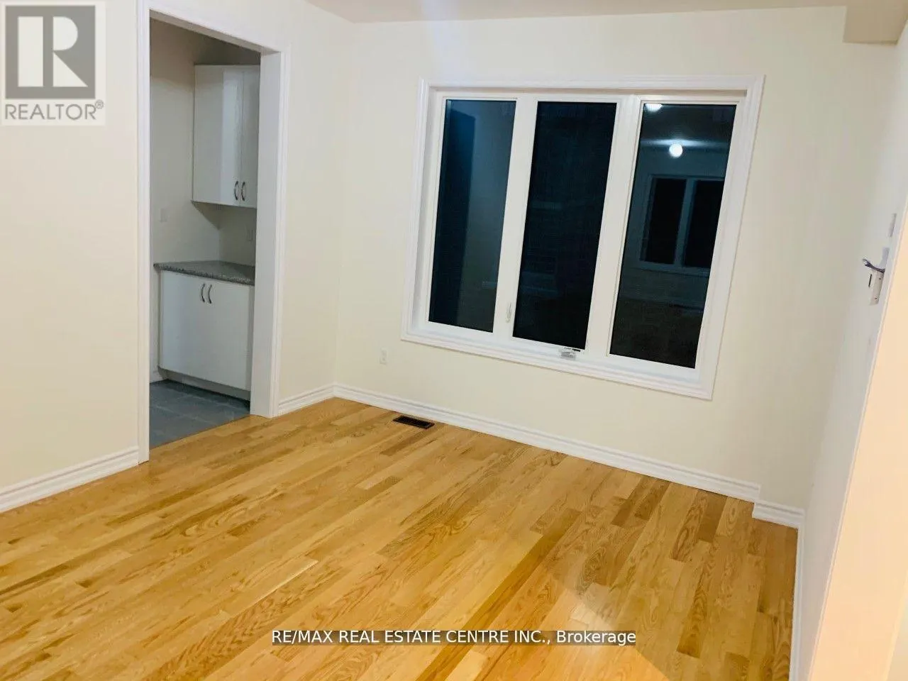 UPPER - 21 WHITEFISH STREET